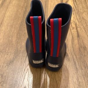 Totes rain boots
